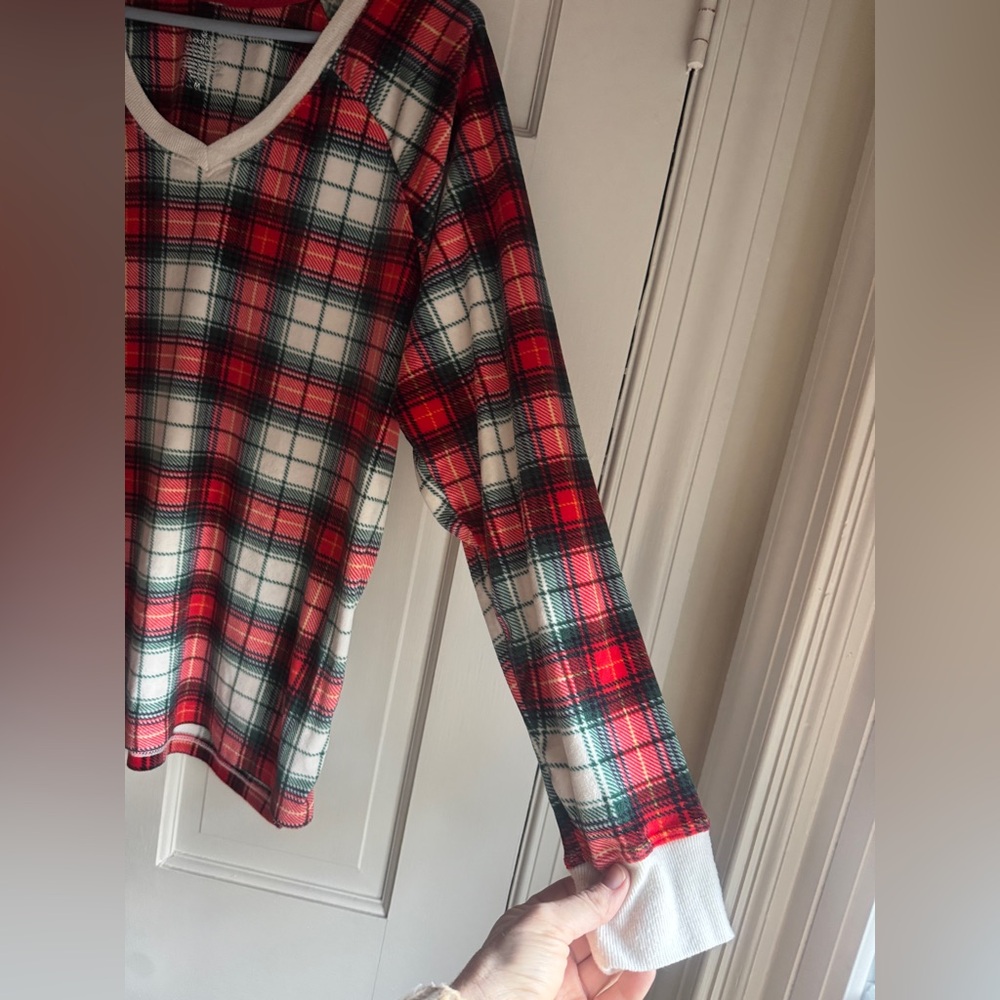 Cuddl Duds Red and Green Plaid Top - Picture 3 of 6